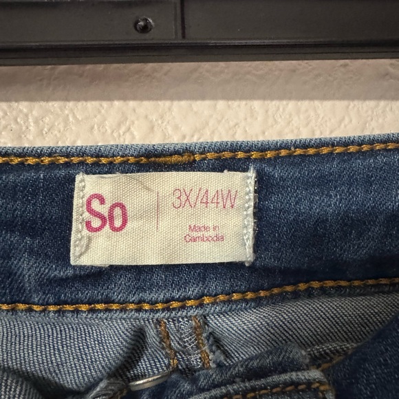 SO Blue Denim Skirt with Button Detail Size 3X - Picture 2 of 3